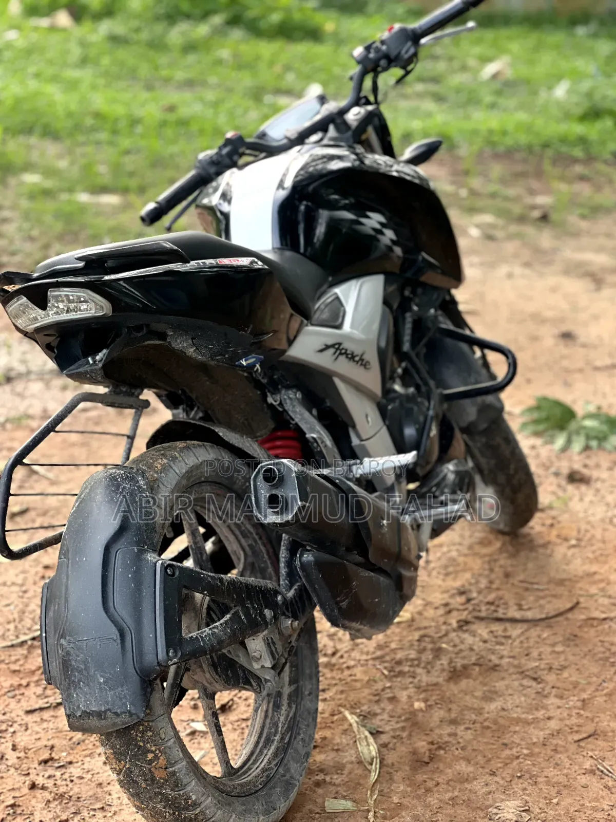 TVS Apache RTR 160 4V 2021 Black