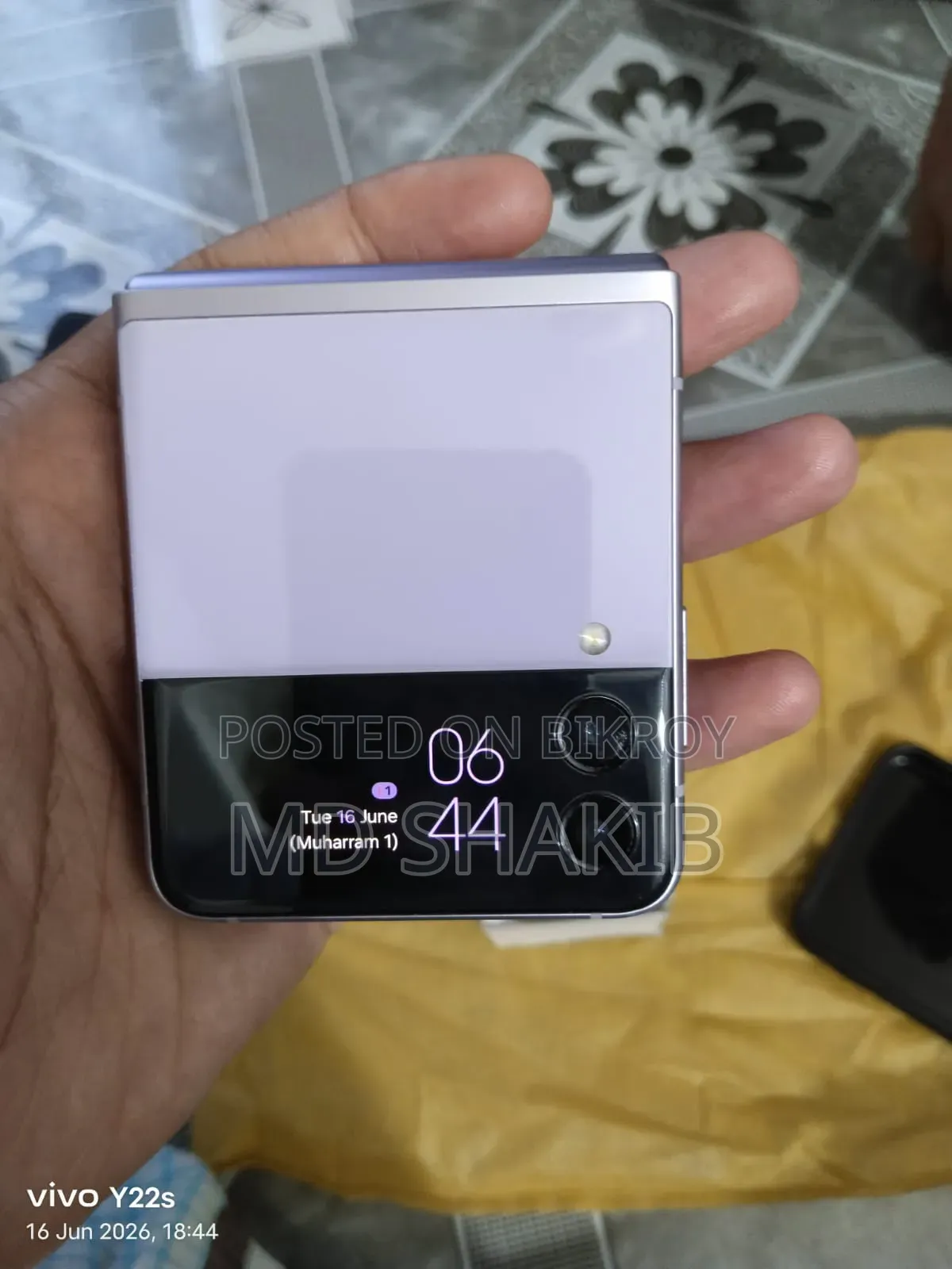 New Samsung Galaxy Z Flip4 256 GB Purple