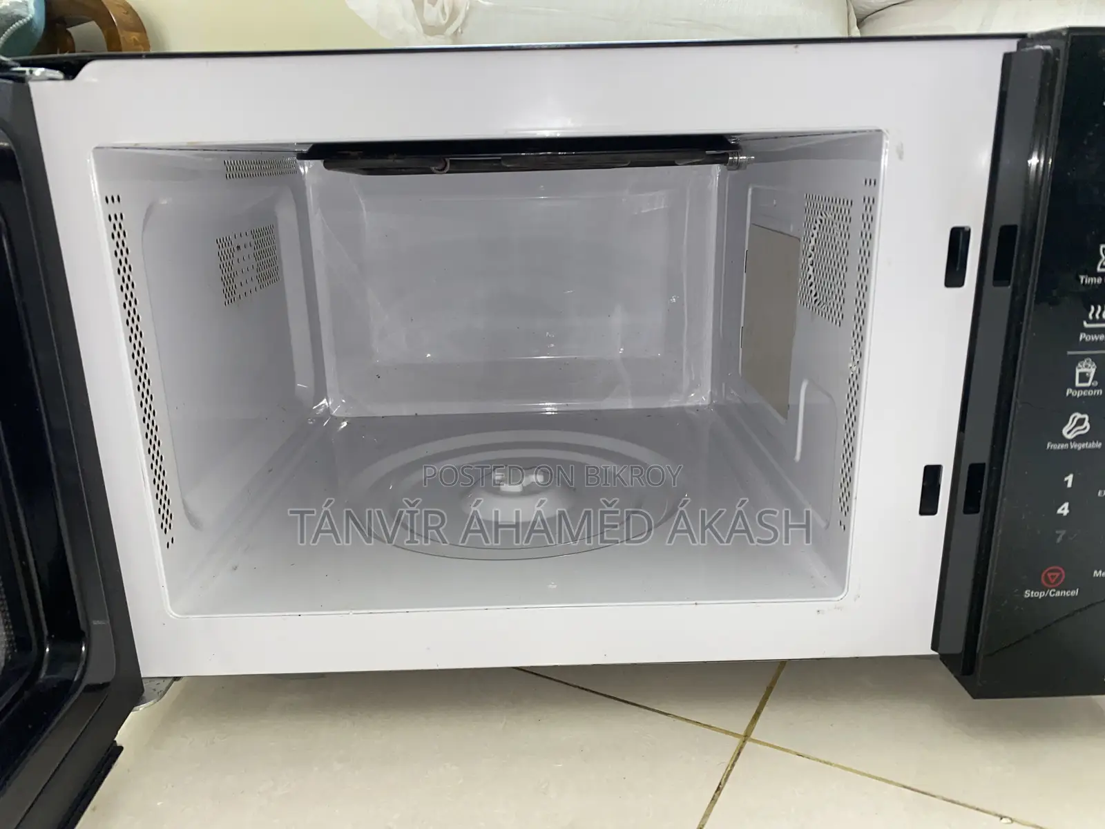 সিঙ্গার প্রো মাইক্রোওয়েভ কম্বি-গ্রিল (SMW925AMGPro)