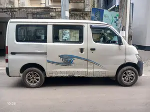 Toyota Grand HiAce 2008 White