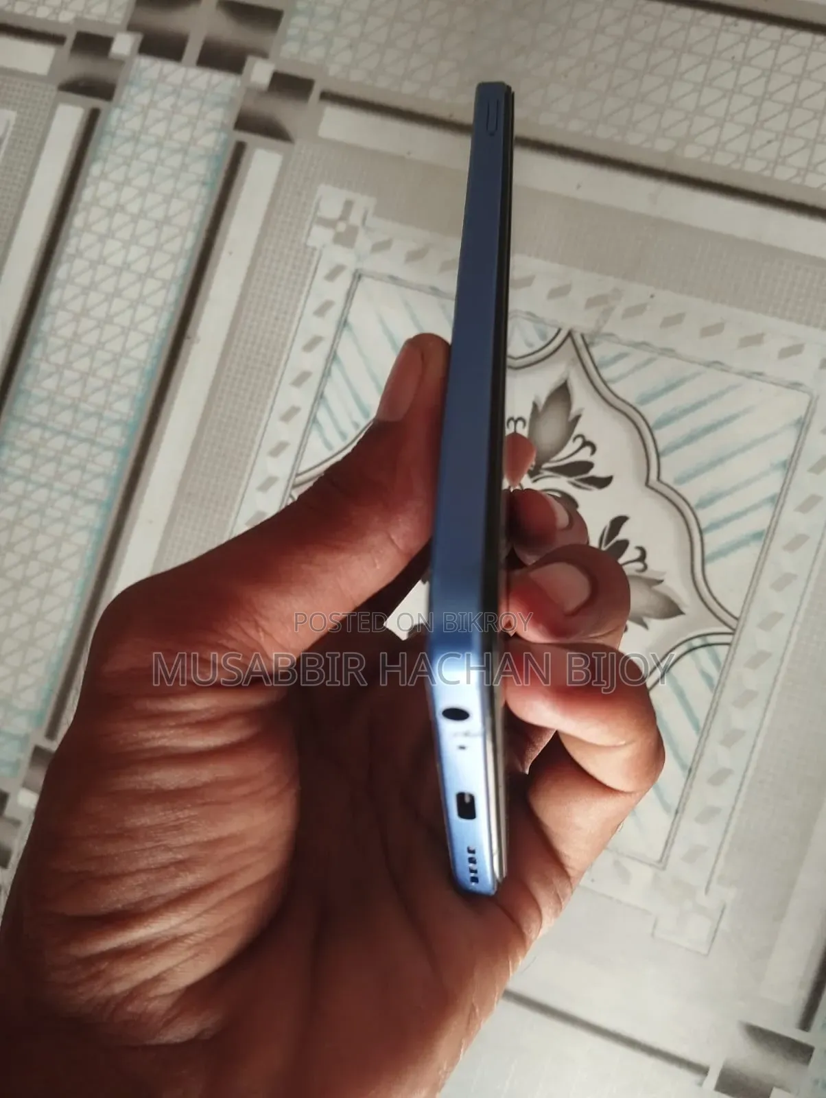 Infinix Hot 60i 128 GB Blue