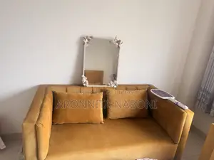 ছয় পিসের সোফা সেট