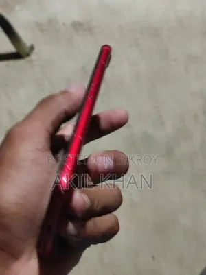 Apple iPhone 8 64 GB Red