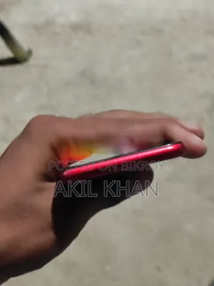 Apple iPhone 8 64 GB Red