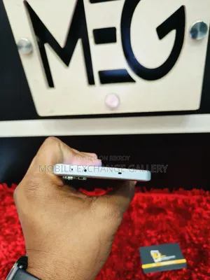 Realme GT 6 256 GB Silver