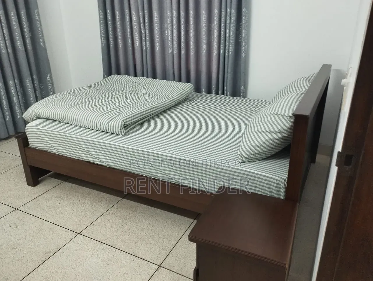 গুলশানে Rent Finder.Com-এ ৩ বেডরুমের ফার্নিশড অ্যাপার্টমেন্ট ভাড়া হবে