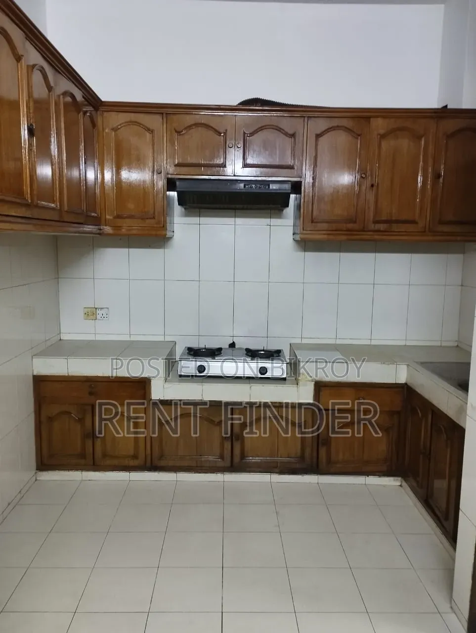 গুলশানে Rent Finder.Com-এ ৩ বেডরুমের ফার্নিশড অ্যাপার্টমেন্ট ভাড়া হবে