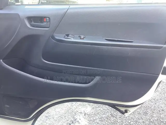 টয়োটা হাইএস ২০২১ সাদা