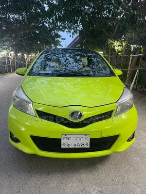 Toyota Vitz 2011 Green