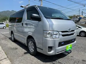Toyota HiAce 2021 Silver