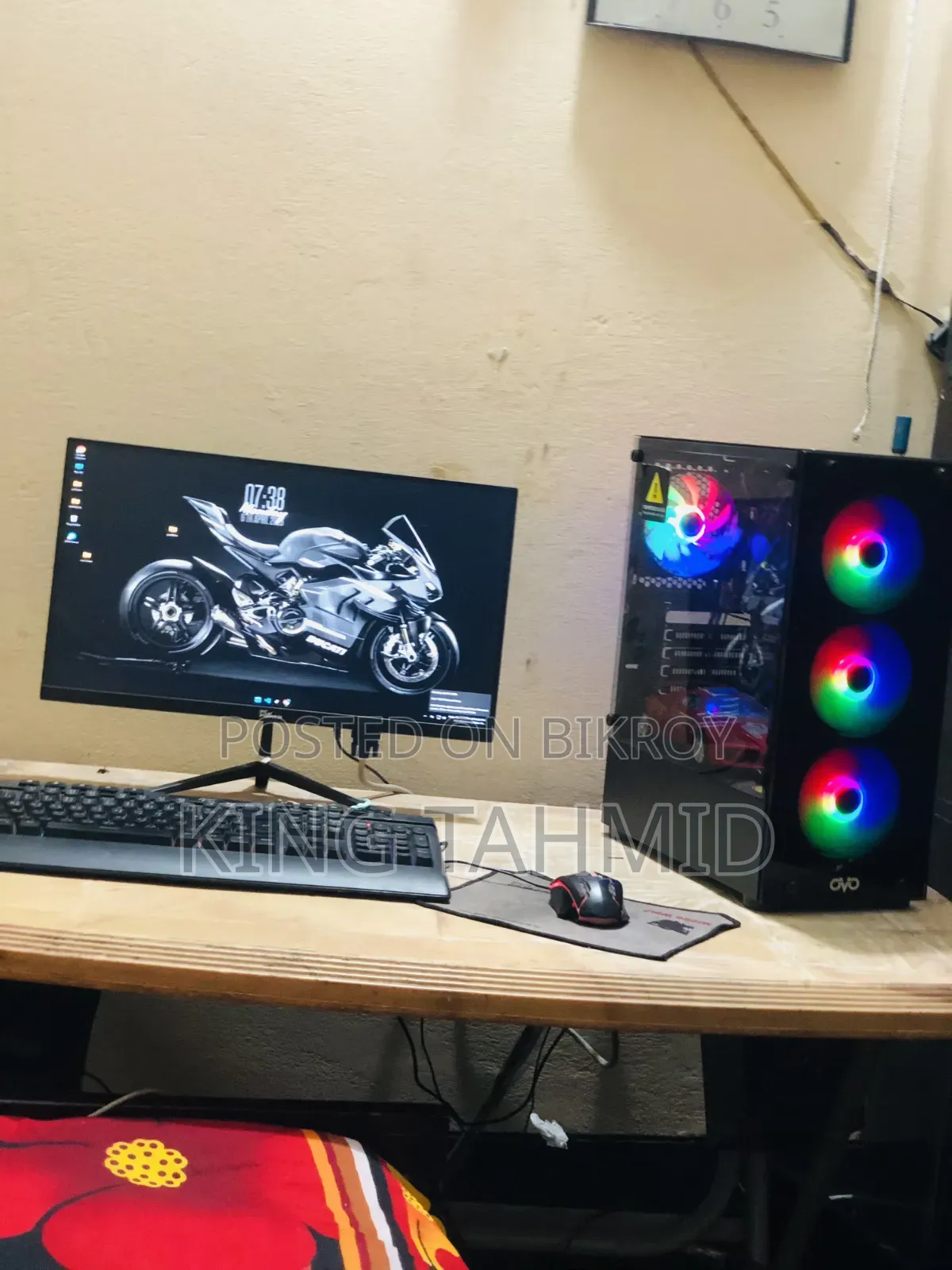 গিগাবাইট জিবি-বিকেআই৫এইচএ-৭২০০ ১২জিবি ইন্টেল কোর আই৩ এইচডিডি+এসএসডি ১২৮জিবি