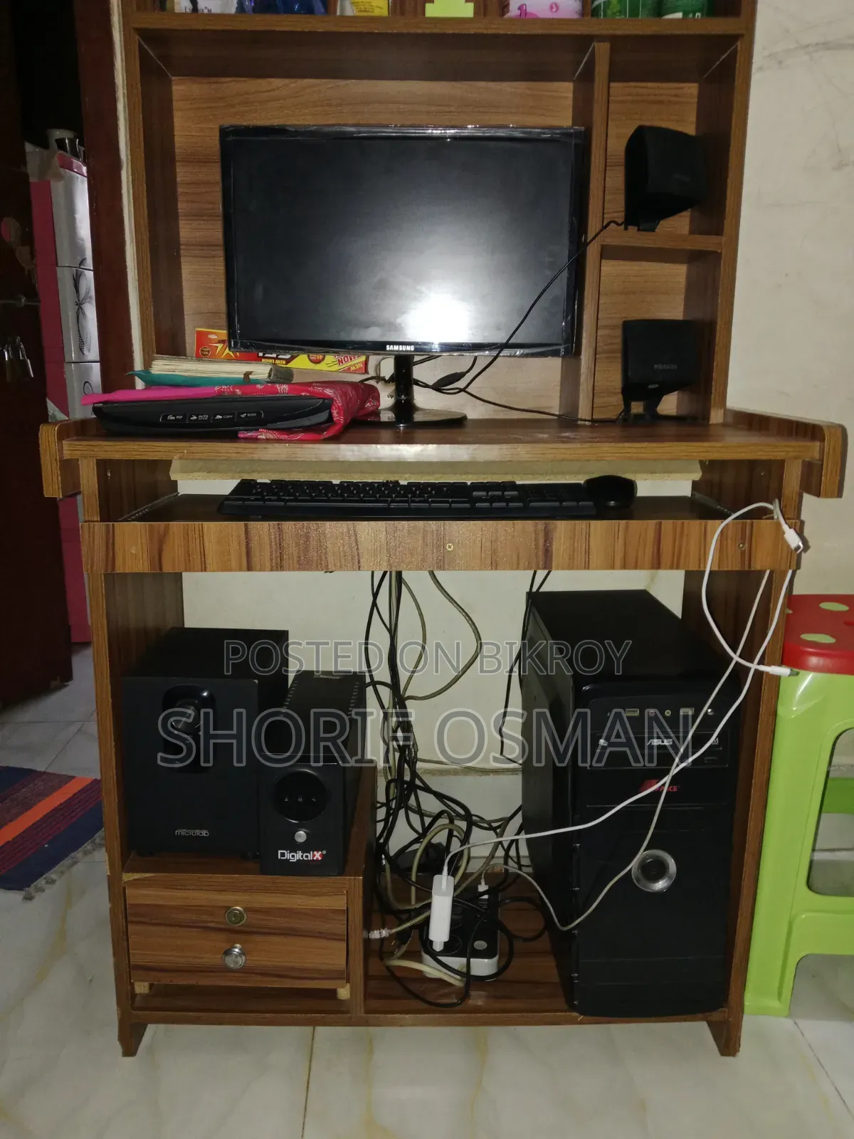 Desktop Computer Asus 4GB Intel Core I5 HDD 1T