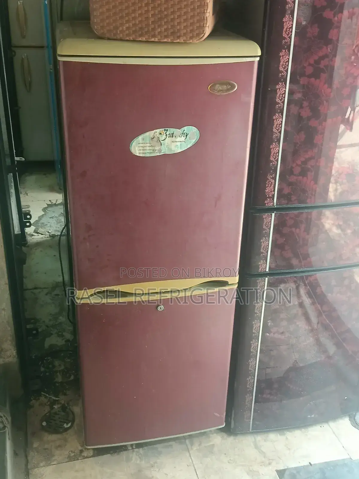 14 CFT Deep Running LG Fridge for Sale