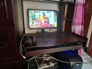 ডেস্কটপ কম্পিউটার HP EliteDesk 800 G3 12GB Intel Core I3 HDD+SSD 1T