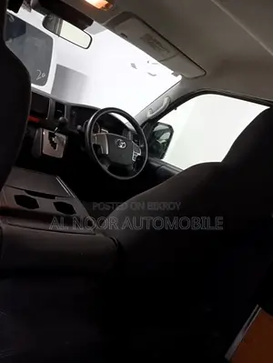 Toyota HiAce 2021 Silver