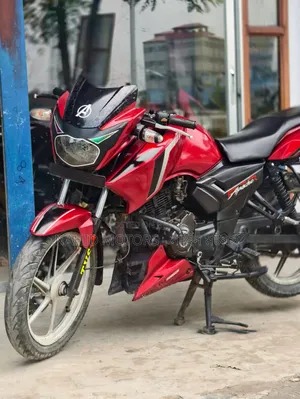 টিভিএস অ্যাপাচি আরটিআর ১৬০ ২ভি ২০১৪ লাল