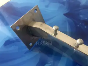 শোরুমের জন্য স্টিল হ্যাঙ্গার