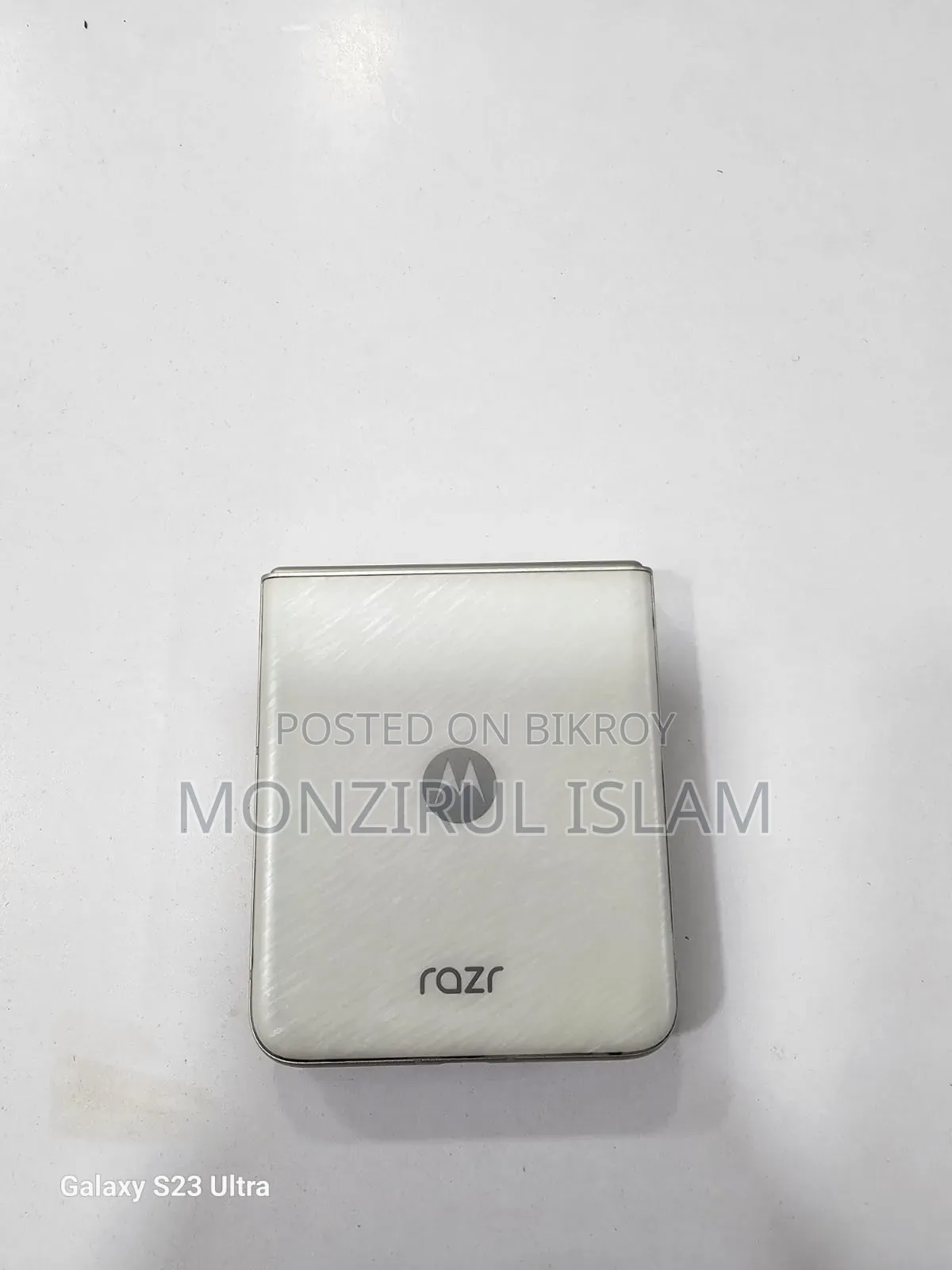 Motorola Razr 60 256 GB White