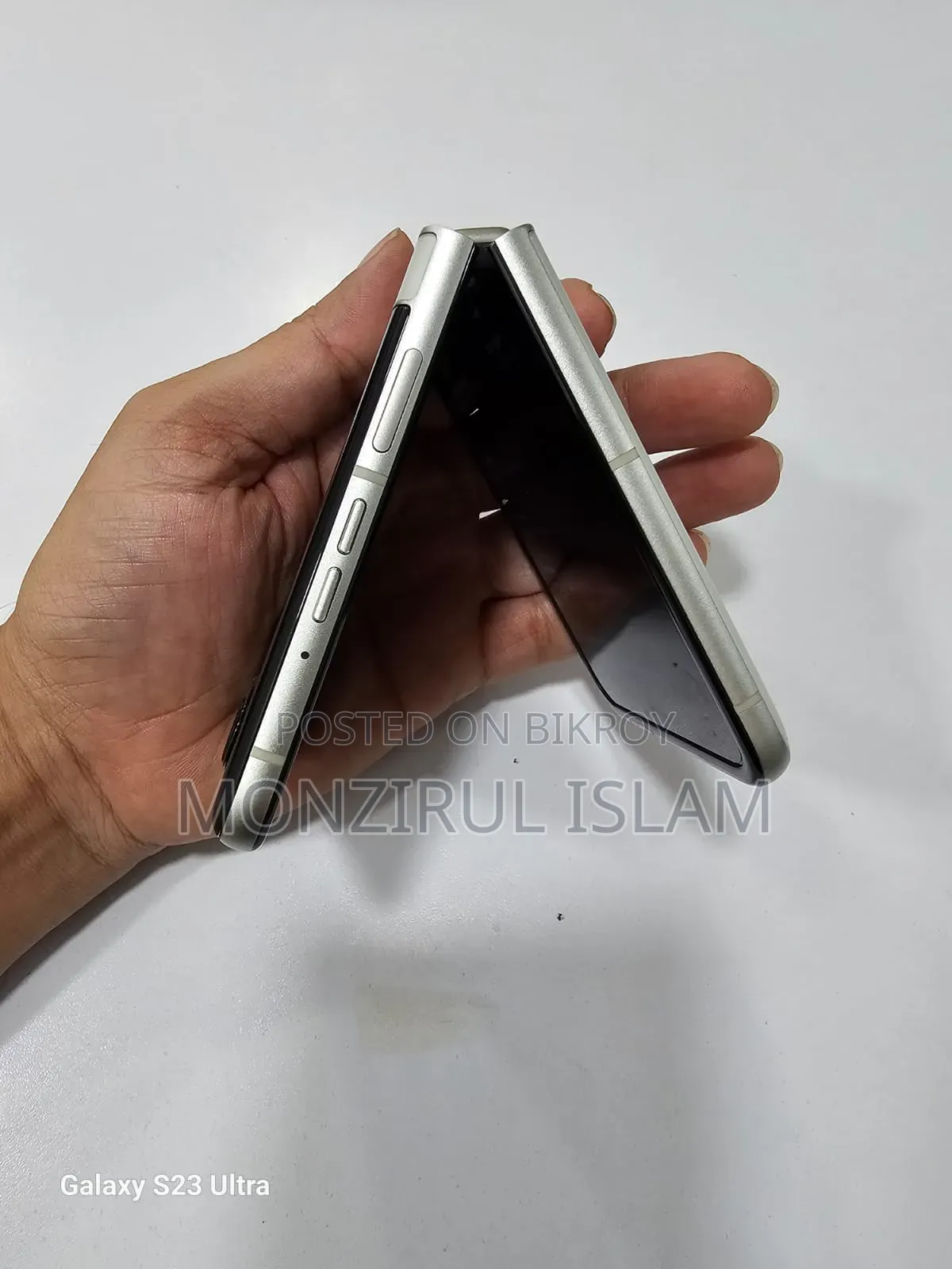 Motorola Razr 60 256 GB White