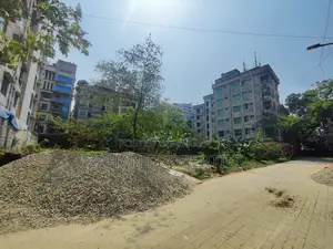 আই ব্লক ৯ কাঠা প্লট বিক্রয়
