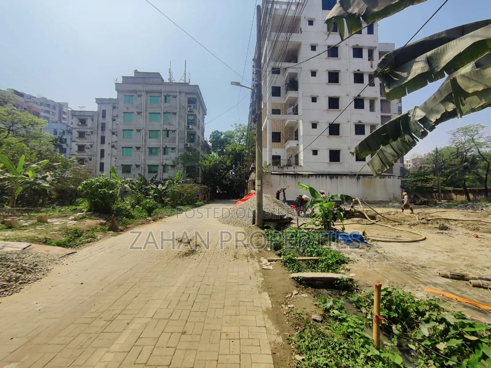আই ব্লক ৯ কাঠা প্লট বিক্রয়