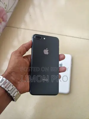 Apple iPhone 8 Plus 64 GB Black