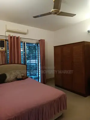 বারিধারায় ভাড়ার জন্য আসবাবপত্রসহ ৩ বেডরুমের অ্যাপার্টমেন্ট