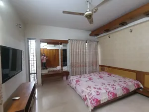 উত্তরায় ফার্নিশড ৩ বেডরুমের অ্যাপার্টমেন্ট ভাড়ার জন্য