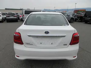 Toyota Axio 2021 Pearl