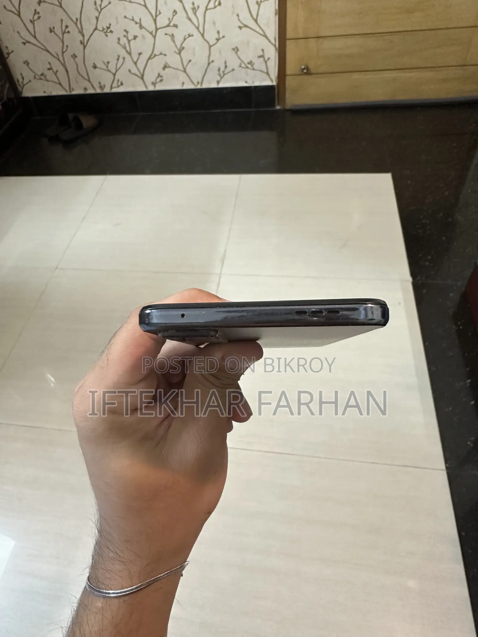 TCL 64 GB Black