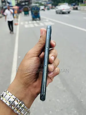 অ্যাপল আইফোন ১১ প্রো ২৫৬ জিবি নীল