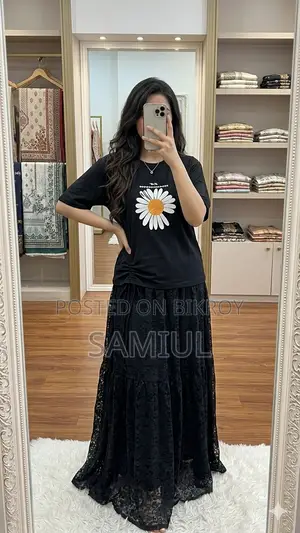 টি-শার্ট এবং স্কার্ট সেট