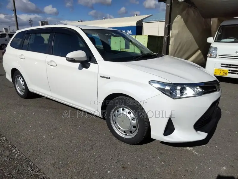 Toyota Corolla Fielder 2021 Pearl