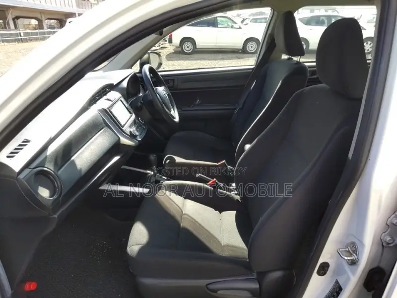 Toyota Corolla Fielder 2021 Pearl