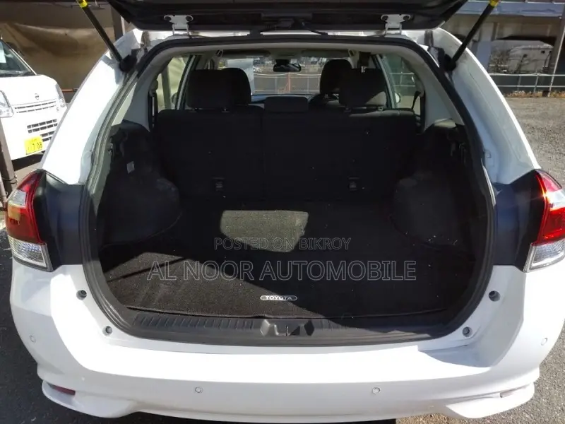 Toyota Corolla Fielder 2021 Pearl