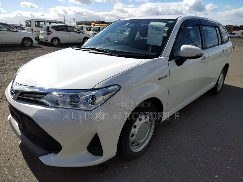 Toyota Corolla Fielder 2021 Pearl