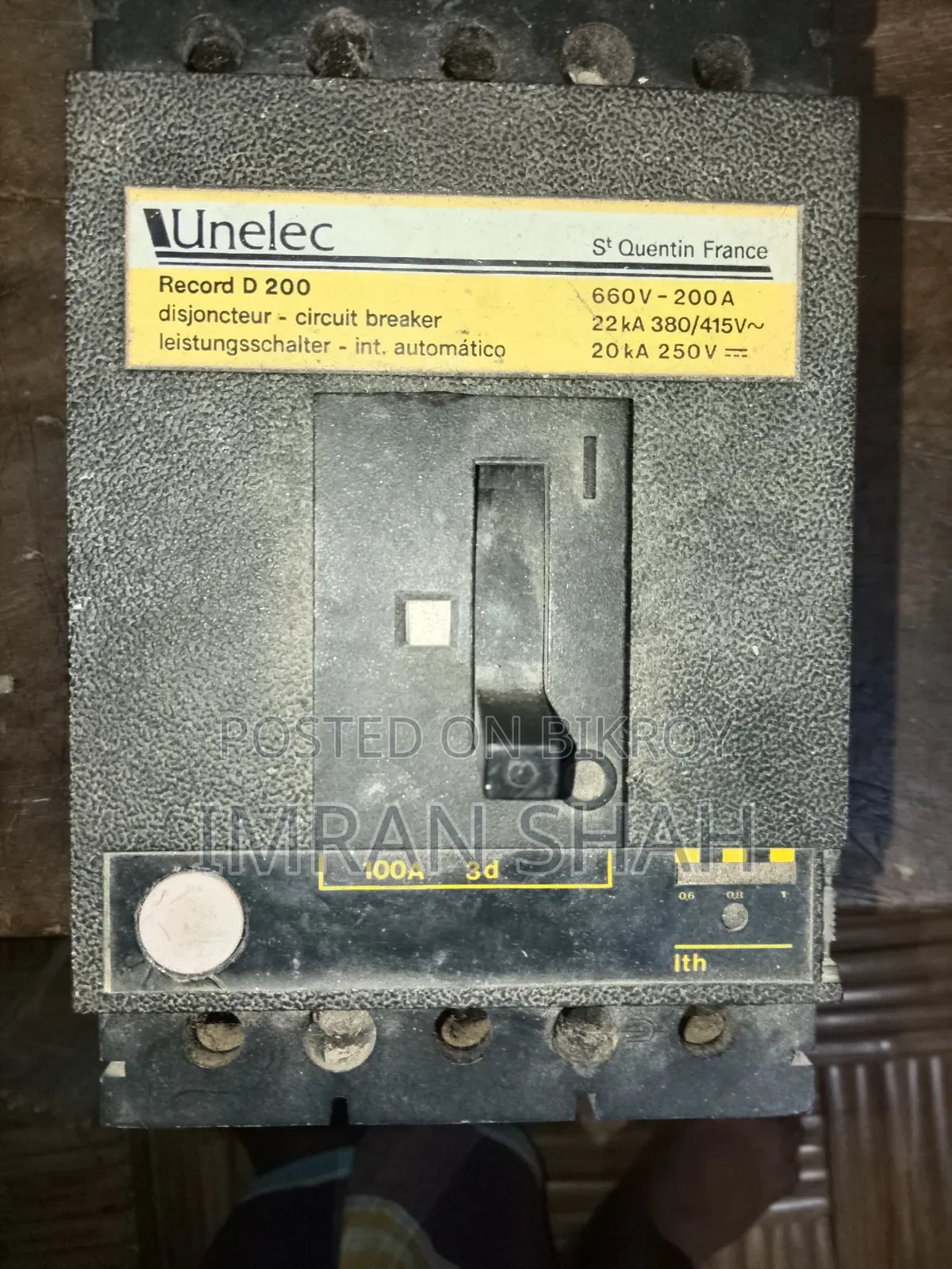 MCCB Circuit Breaker