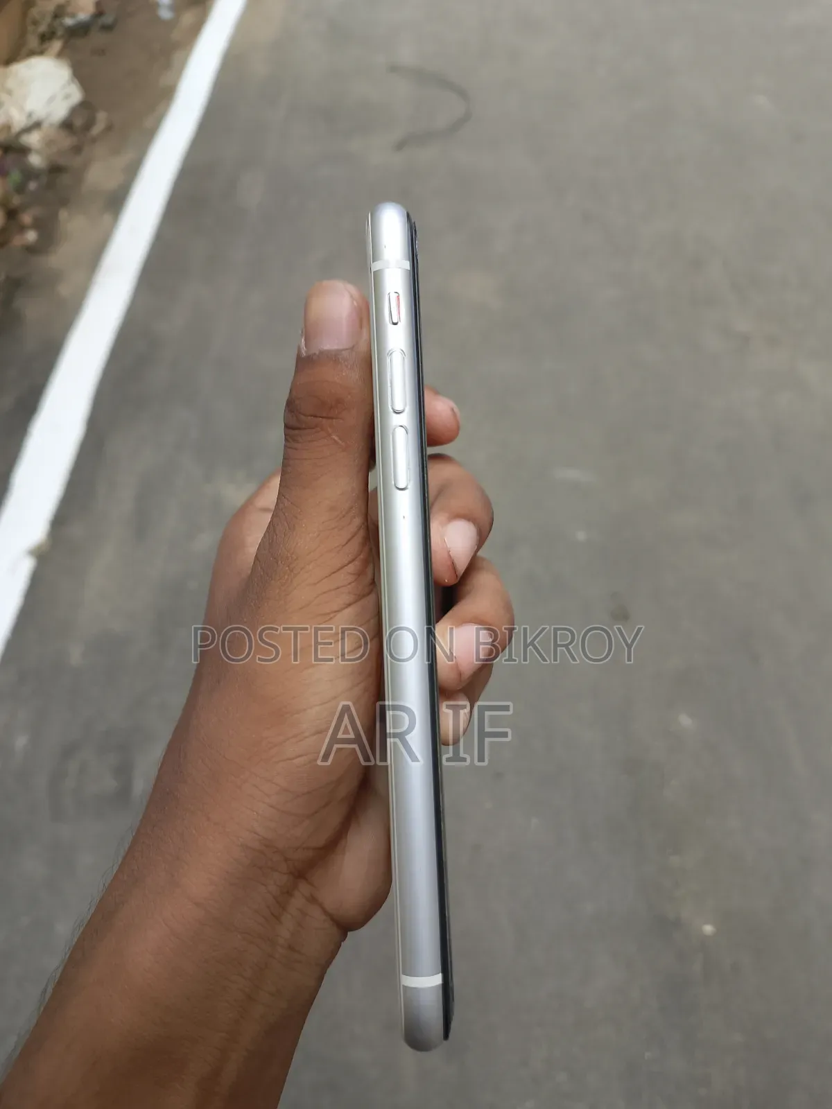 অ্যাপল আইফোন এক্সআর ৬৪ জিবি সাদা
