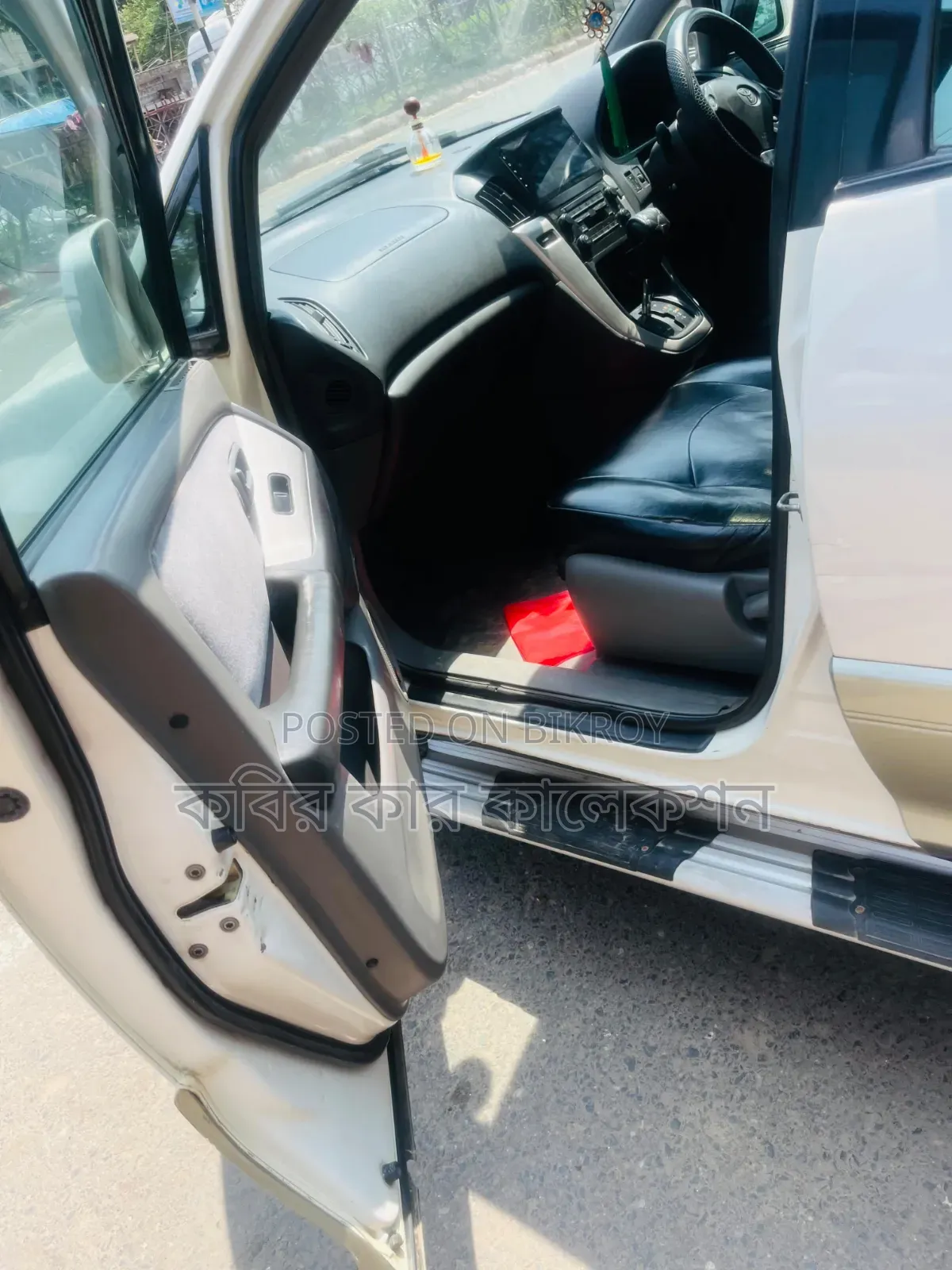 Toyota Harrier 2003 Beige