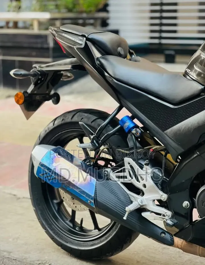 Yamaha R15 V3 2023 Black