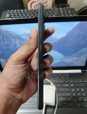 iQOO 256 GB Black