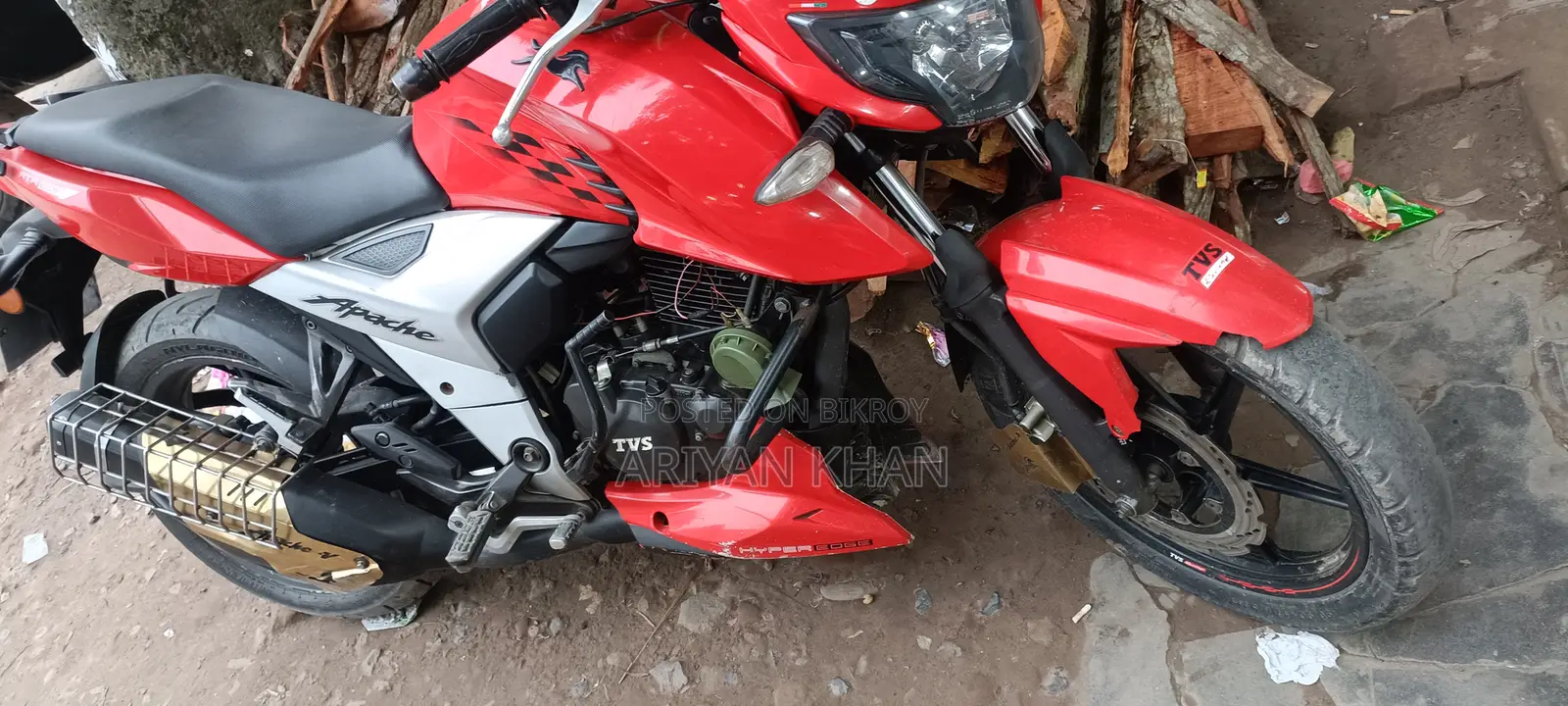 TVS Apache 160 4V 2018 Red