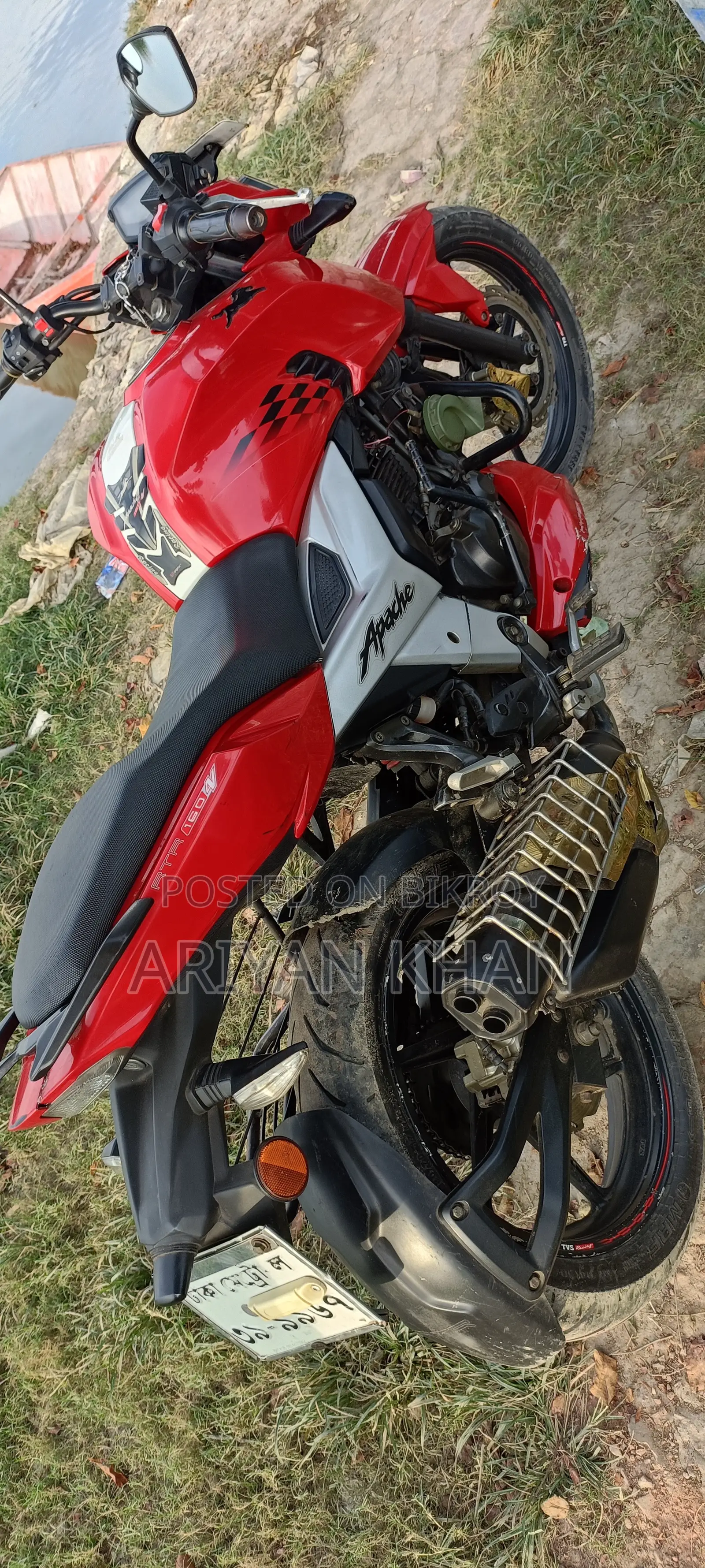 TVS Apache 160 4V 2018 Red