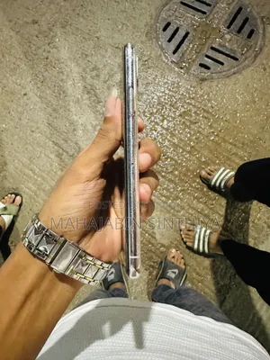 Apple iPhone X 64 GB White