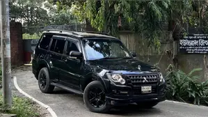 Mitsubishi Pajero 2006 Black