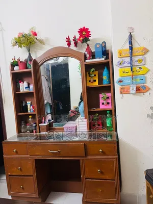 ড্রেসিংটেবিল