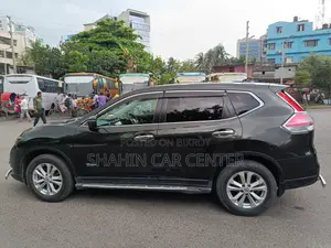 নিসান এক্স-ট্রেইল ২.০ হাইব্রিড ফ্রন্ট হুইল ড্রাইভ ২০১৬ কালো
