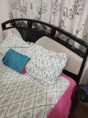 Malaysian Wood Queen Size Bed