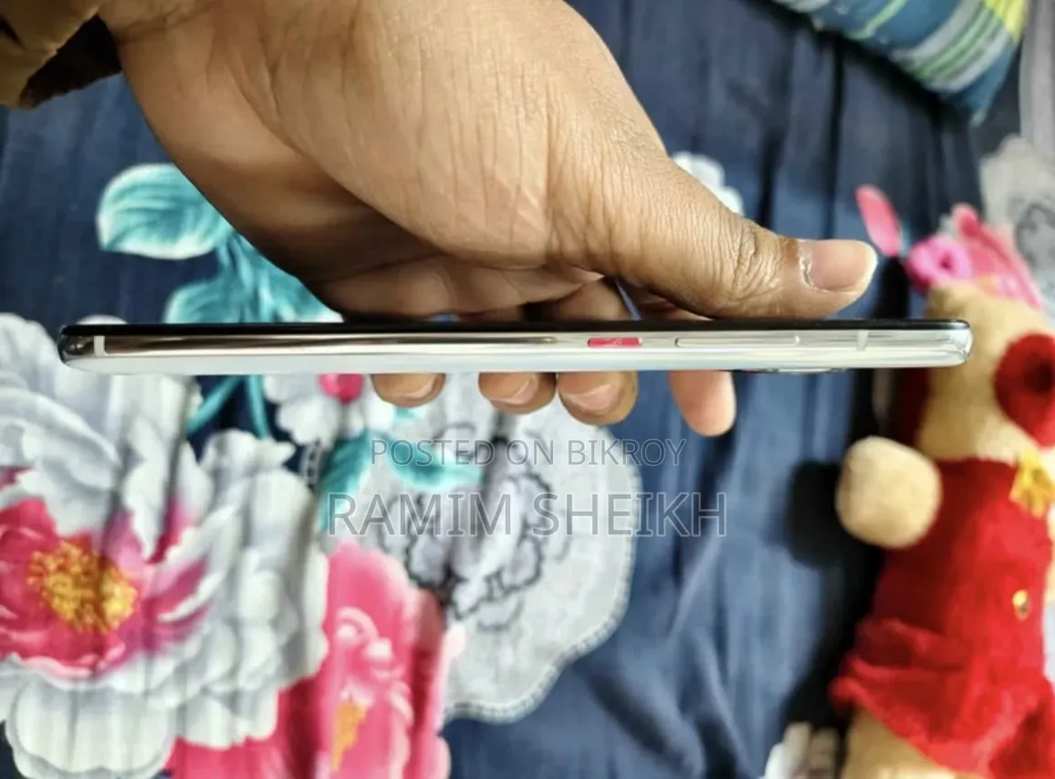 Xiaomi Pocophone F2 Pro ১২৮ জিবি সাদা