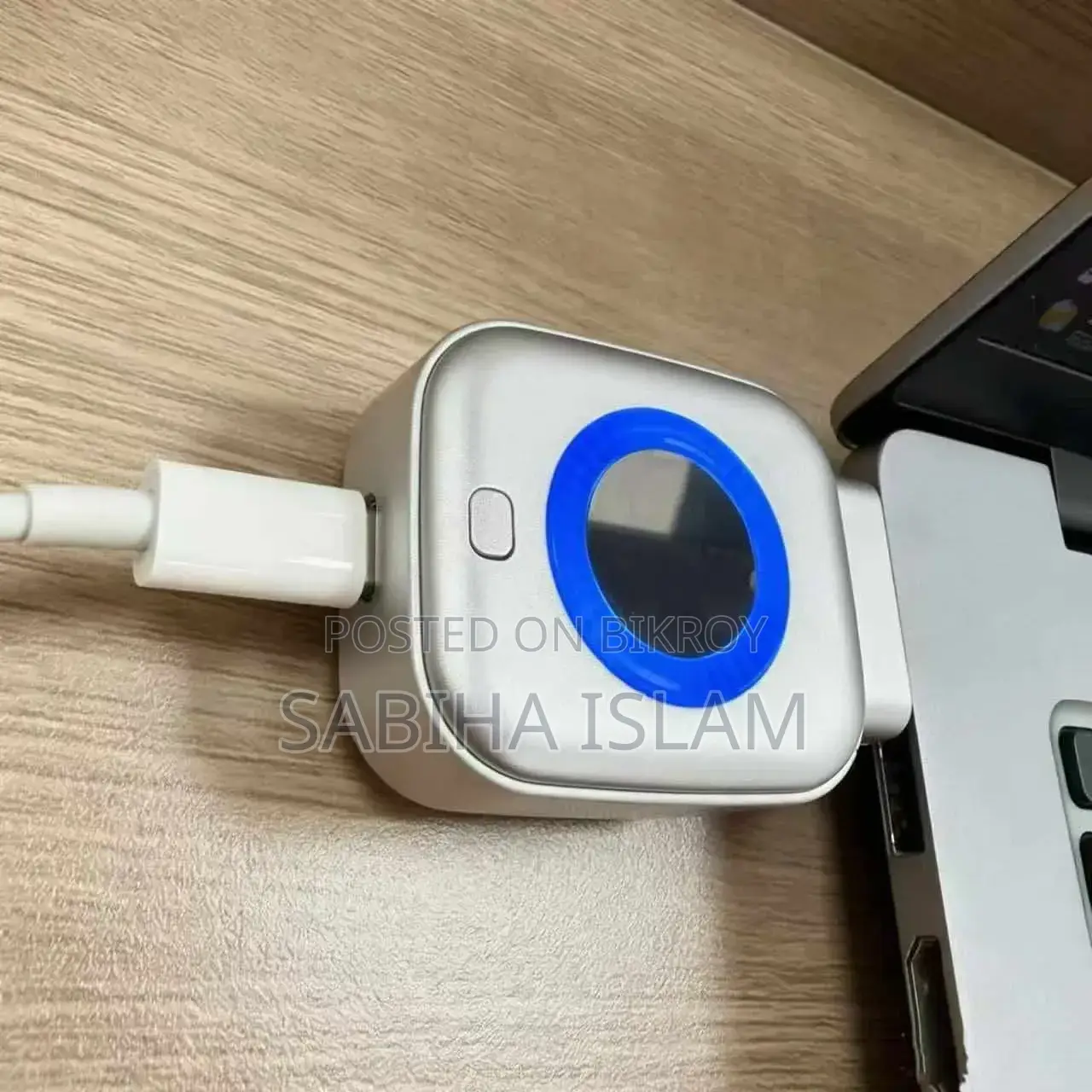 USB-C Auto Eject Charging Adapter (Silver)